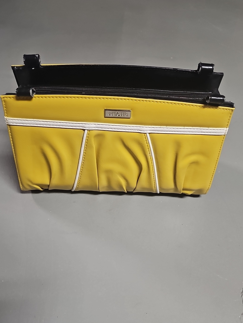 🔴SALE Miche Daisy Classic Shell NWT Interchangeable Yellow & White